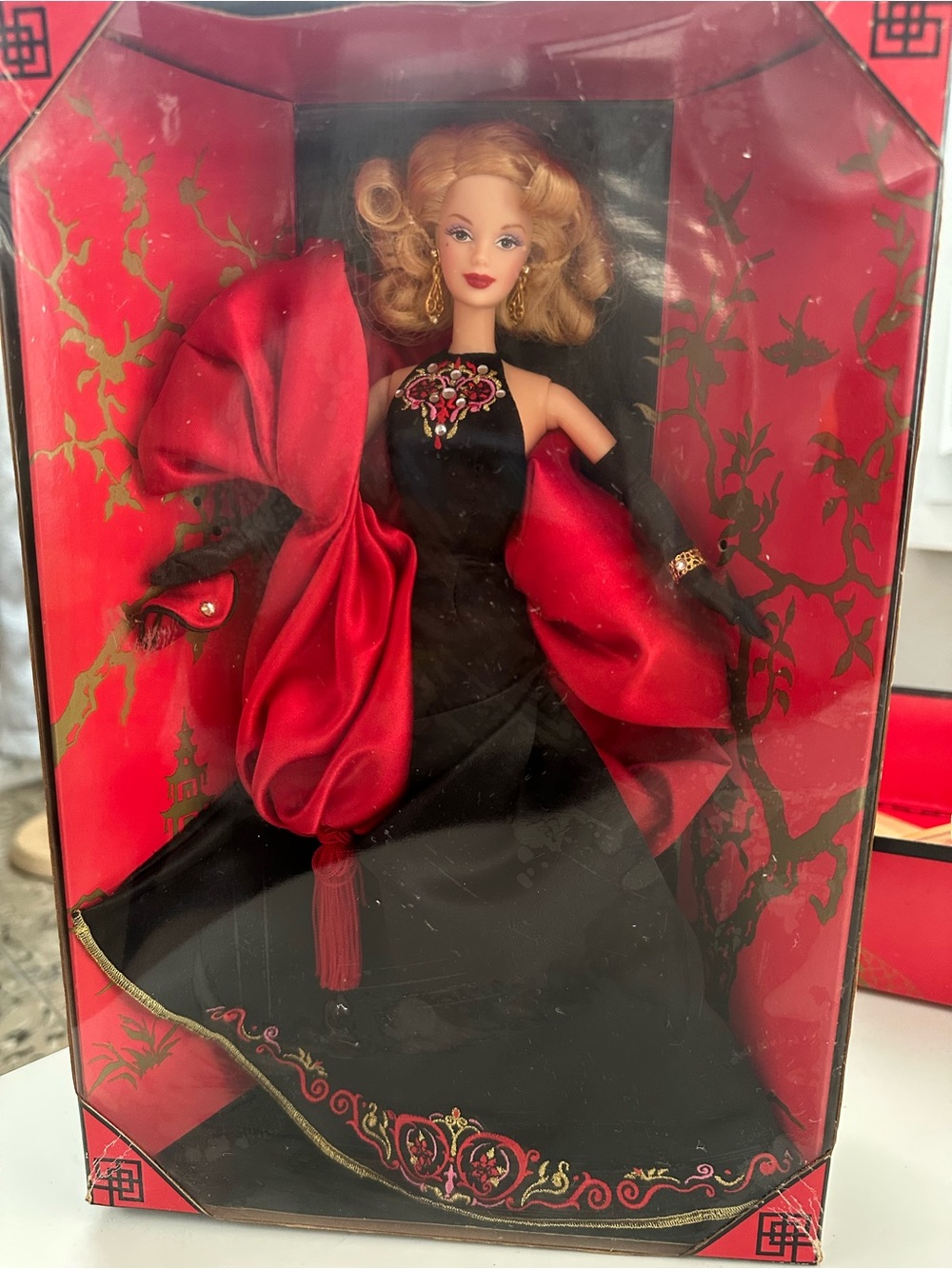 Mann’s Chinese Theatre Barbie Limited Edition 1999 Collector Doll #24636
